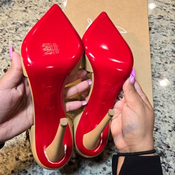 NEW Christian Louboutin Astrida Bridal Pointed Heels Size 40.5 100mm - Picture 4 of 11